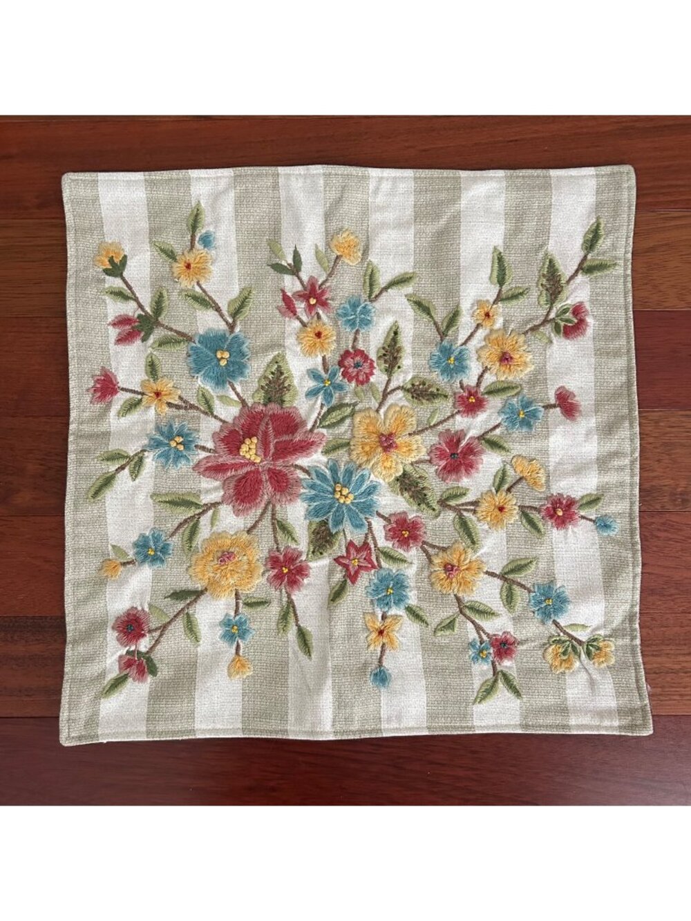 New Potterybarn Jean Floral Embroidered Reversible Pillow Cover